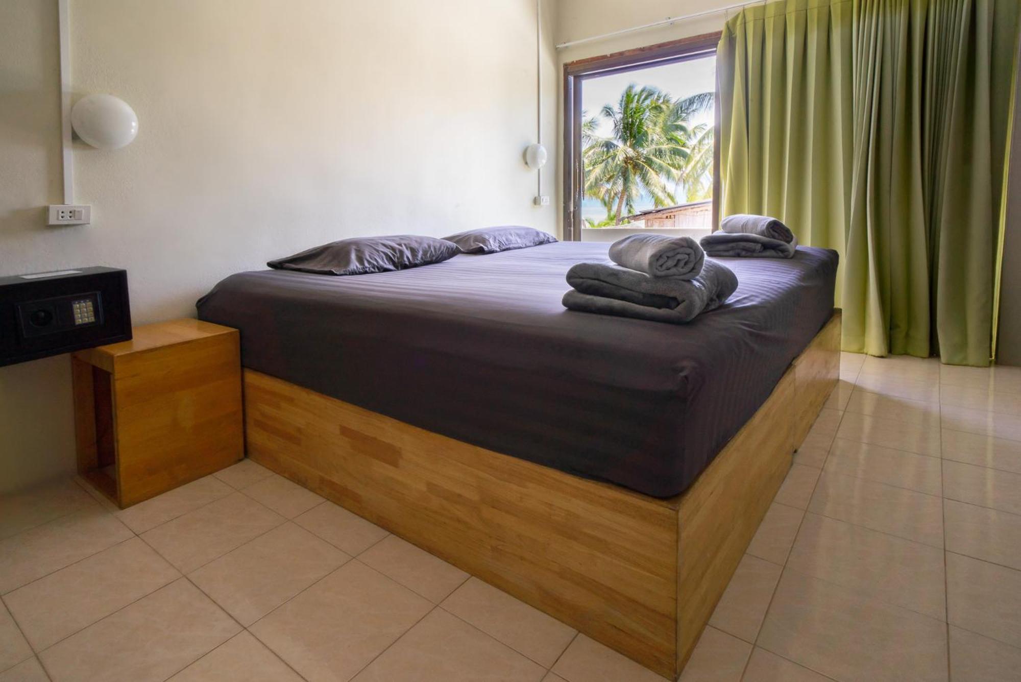 Echo Beach Hostel Baan Tai Ngoại thất bức ảnh
