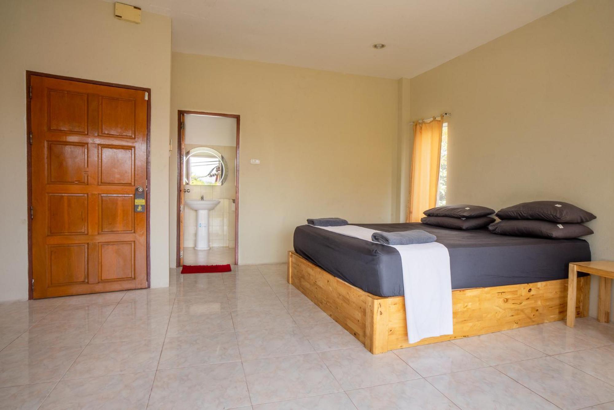 Echo Beach Hostel Baan Tai Ngoại thất bức ảnh