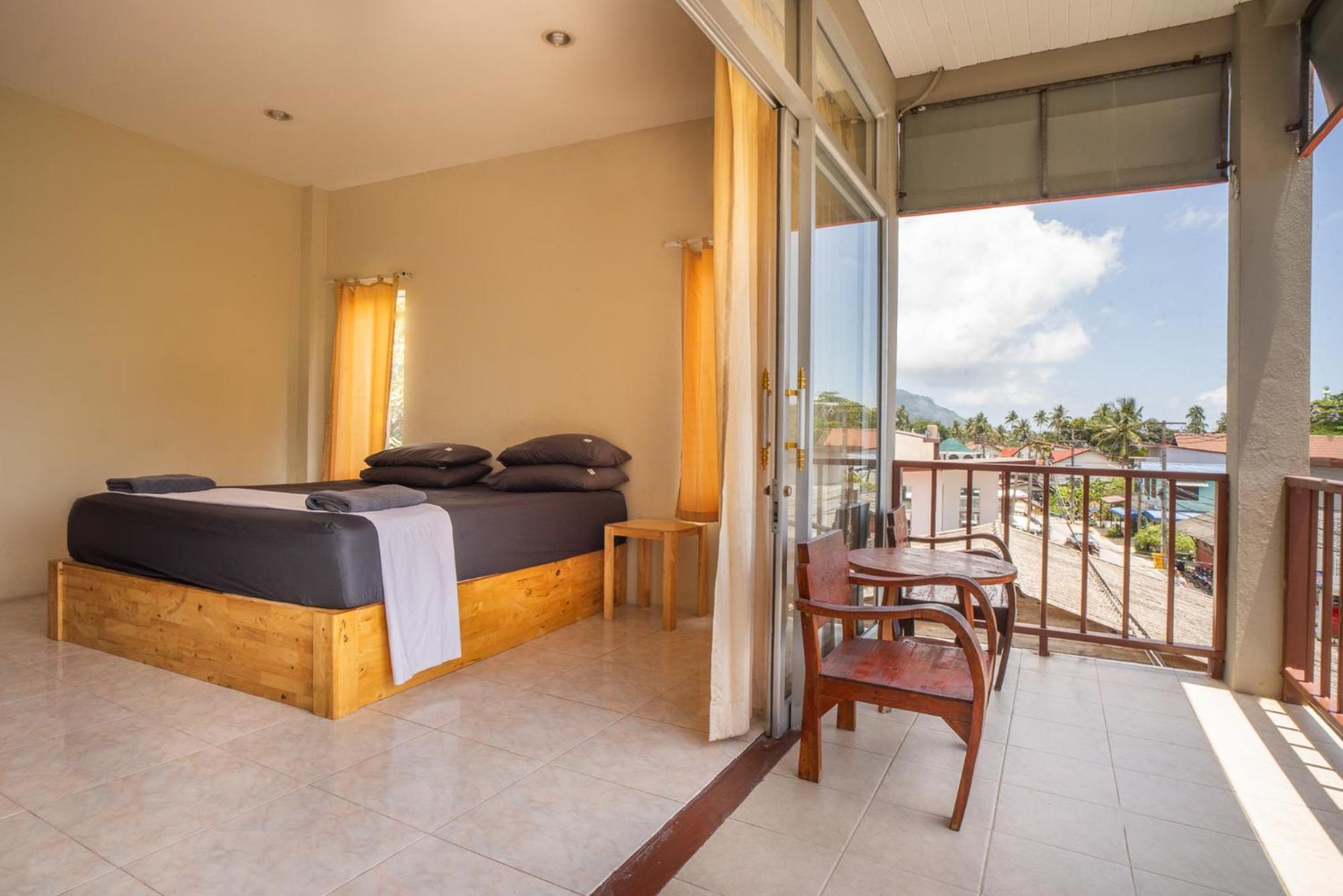 Echo Beach Hostel Baan Tai Ngoại thất bức ảnh