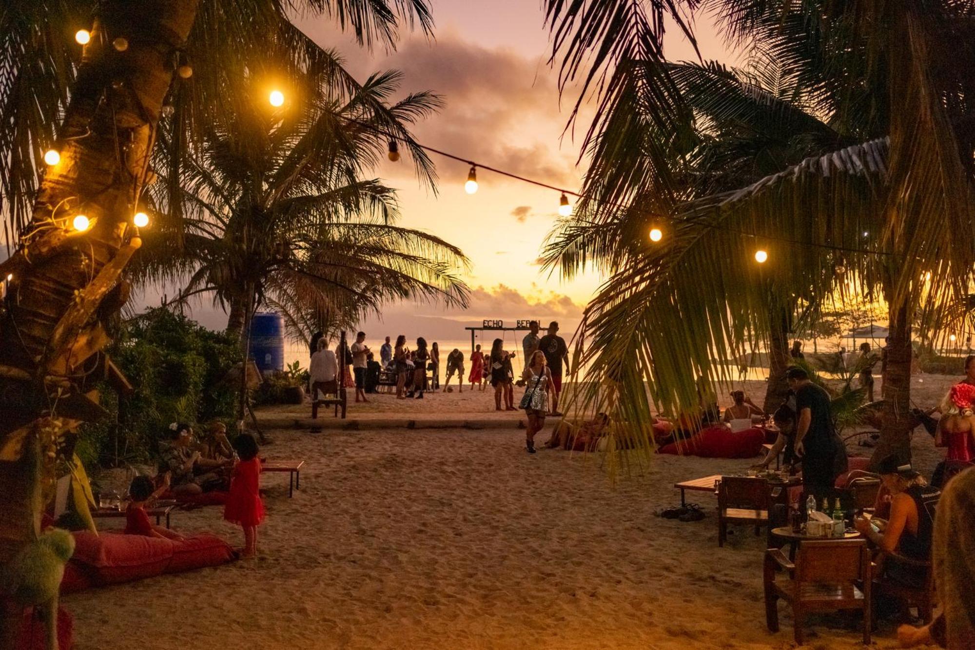 Echo Beach Hostel Baan Tai Ngoại thất bức ảnh