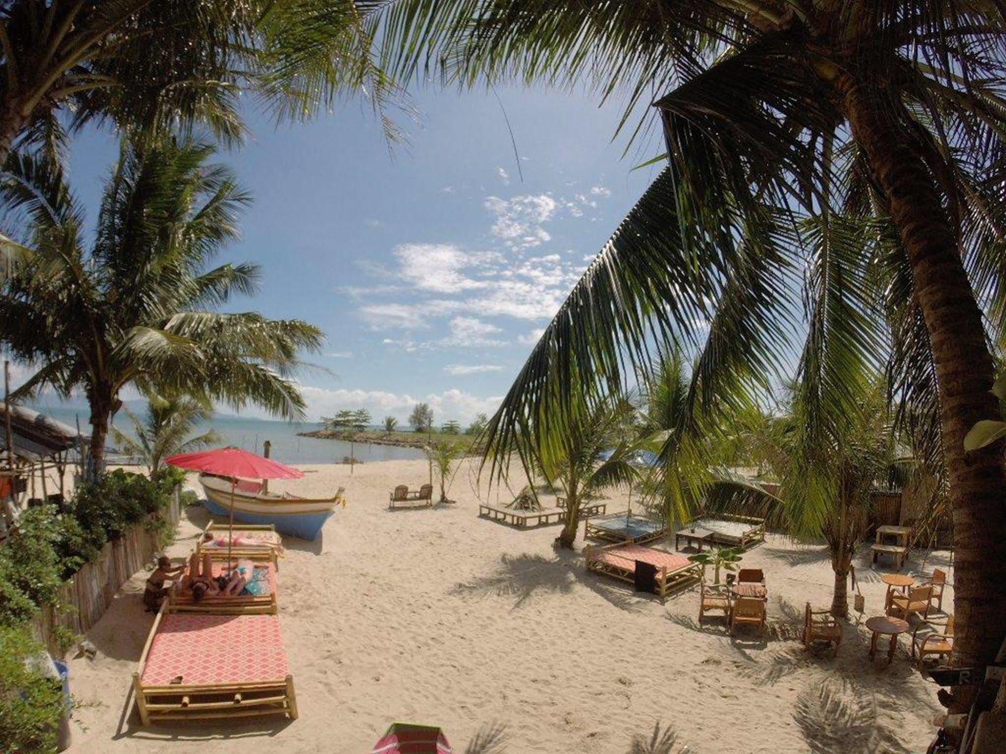 Echo Beach Hostel Baan Tai Ngoại thất bức ảnh