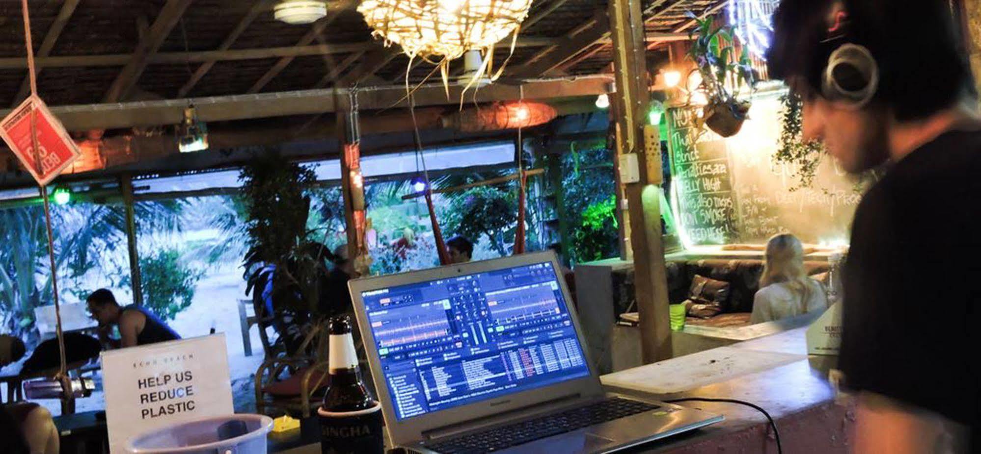 Echo Beach Hostel Baan Tai Ngoại thất bức ảnh